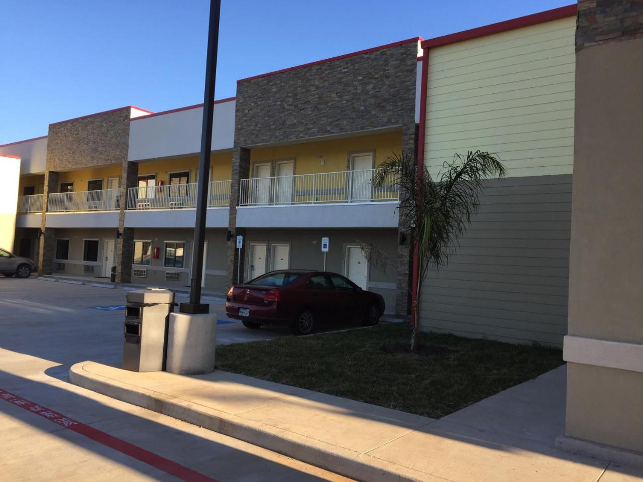 Days Inn By Wyndham Freeport Exterior foto